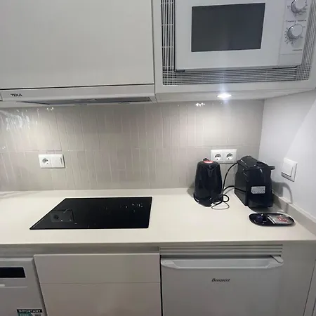 Seashore - A La Orilla Del Mar En *